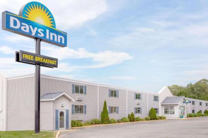 Days Inn by Wyndham Cedar Falls  University Plaza Cedar Falls