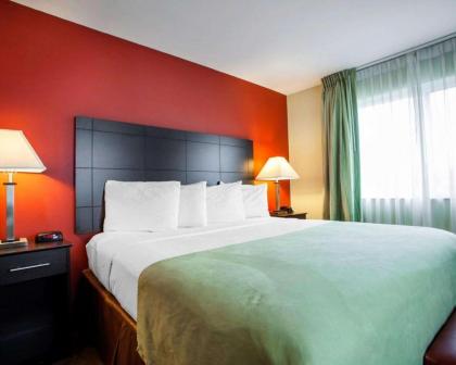 Suburban Extended Stay Hotel Cedar Falls - image 10
