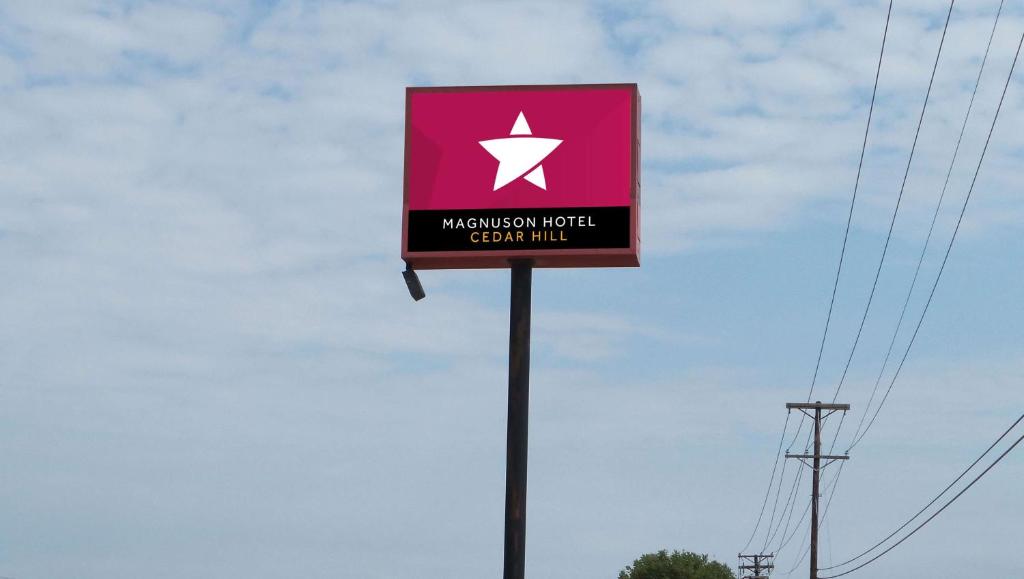 Magnuson Hotel Cedar Hill - image 2