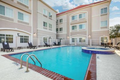 Comfort Inn & Suites Cedar Hill Duncanville - image 5