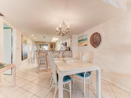 Windjammer 412 3 Bedrooms Sleeps 7 Ocean Front 4th Floor Elevator - image 9