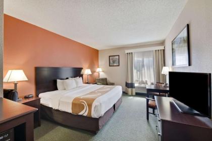 Quality Inn - image 6