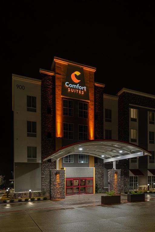 Comfort Suites - main image