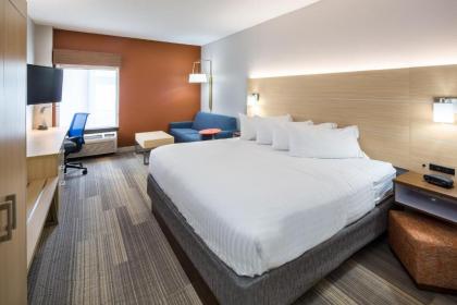 Holiday Inn Express Cedar Rapids - Collins Road an IHG Hotel - image 13