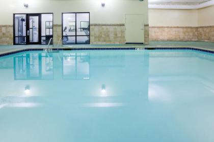 Holiday Inn Express Cedar Rapids - Collins Road an IHG Hotel - image 16