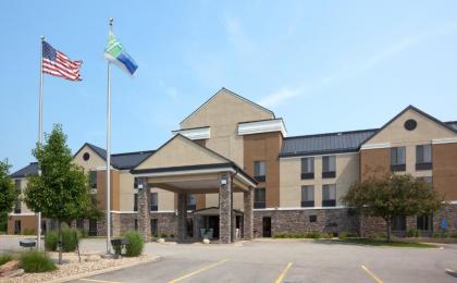 Holiday Inn Express Cedar Rapids - Collins Road an IHG Hotel - image 17
