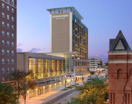 Doubletree by Hilton Hotel Cedar Rapids Convention Complex