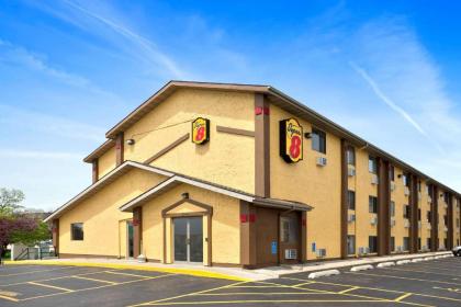 Super 8 by Wyndham Cedar Rapids