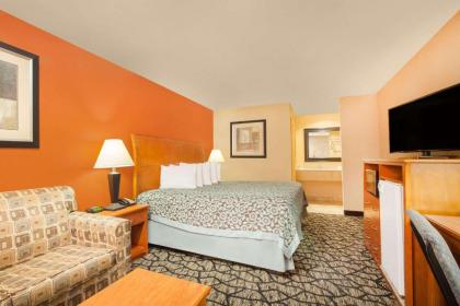 Days Inn by Wyndham Centerville - image 12