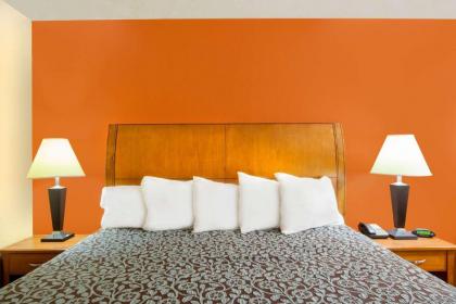 Days Inn by Wyndham Centerville - image 6