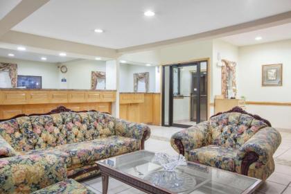 Days Inn by Wyndham Centerville - image 7