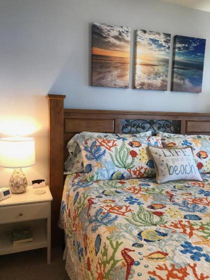 The Torch Lake Bed and Breakfast - image 6