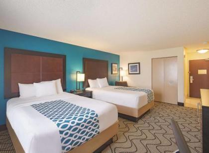 La Quinta Inn & Suites by Wyndham Central Point - Medford - image 14