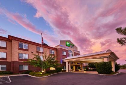 Holiday Inn Express Hotel  Suites medford Central Point an IHG Hotel Central Point