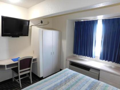 Travelodge by Wyndham Chadron - image 6