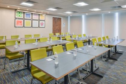 Holiday Inn Express & Suites - Chadron an IHG Hotel - image 15