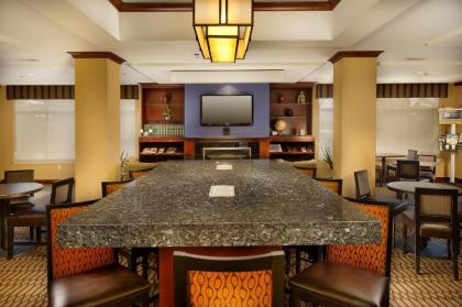 Holiday Inn Express & Suites by IHG Chambersburg an IHG Hotel - image 15