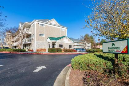 HomeTowne Studios by Red Roof Atlanta - Chamblee - image 14