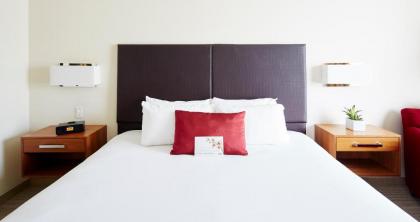 I Hotel and Conference Center - Champaign - image 8