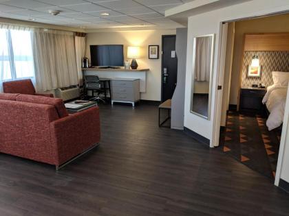 Holiday Inn - Champaign an IHG Hotel - image 8