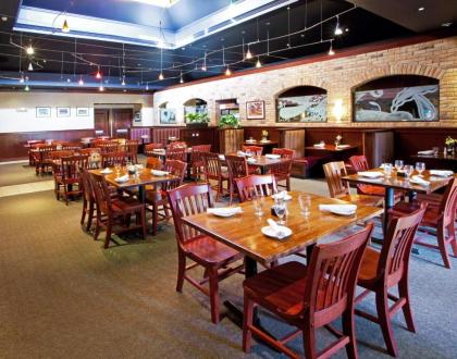 Holiday Inn Chantilly-Dulles Expo Airport an IHG Hotel - image 18
