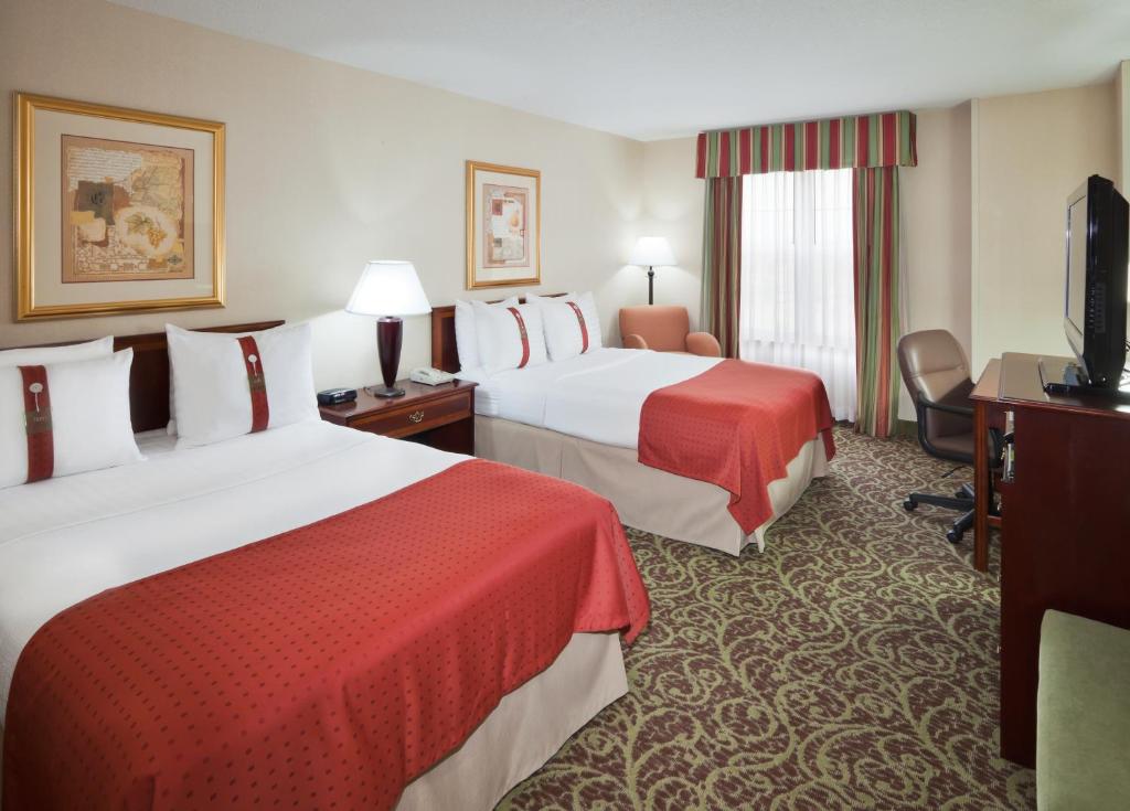 Holiday Inn Chantilly-Dulles Expo Airport an IHG Hotel - image 3