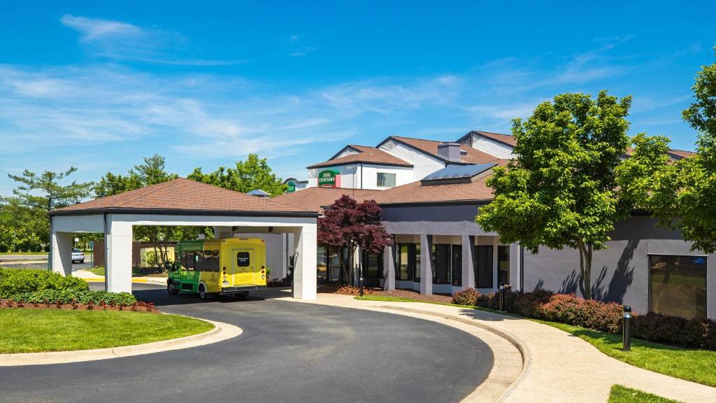 Courtyard by Marriott Dulles Airport Chantilly - main image