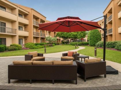 Courtyard by Marriott Dulles Airport Chantilly - image 11