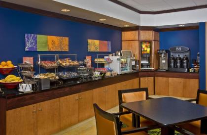Fairfield Inn Dulles Airport Chantilly - image 12