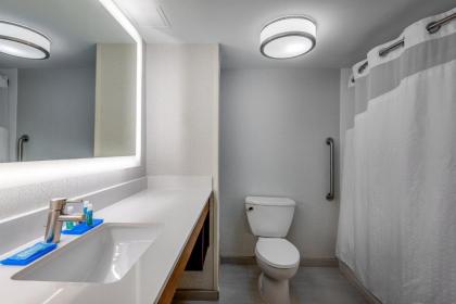 Holiday Inn Express Chapel Hill an IHG Hotel - image 12