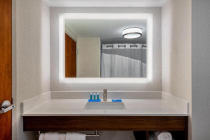 Holiday Inn Express Chapel Hill an IHG Hotel - image 14