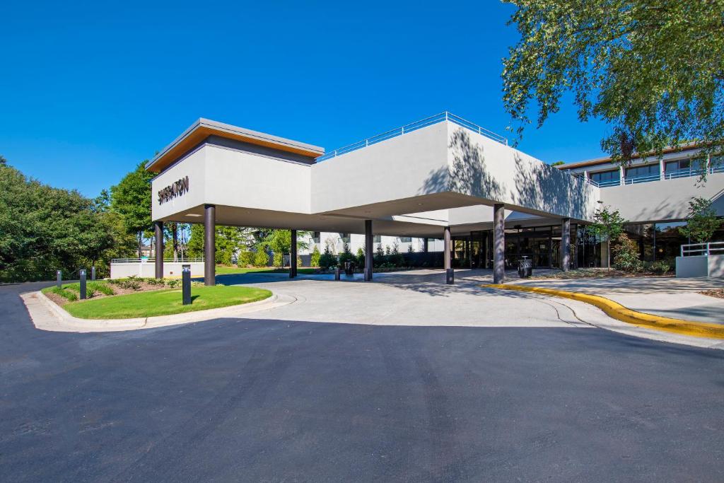 Sheraton Chapel Hill - image 2