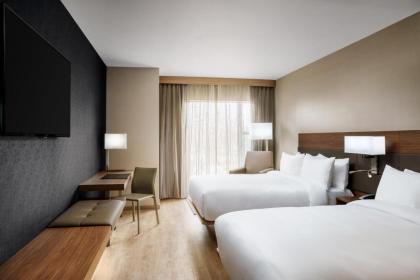 AC Hotel by Marriott Chapel Hill Downtown - image 7