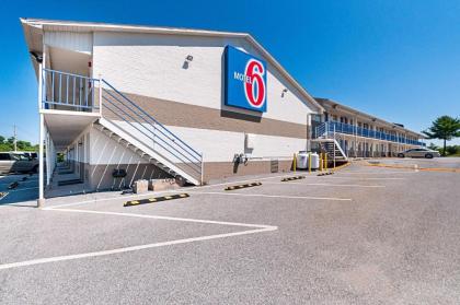 motel 6 Charles town WV