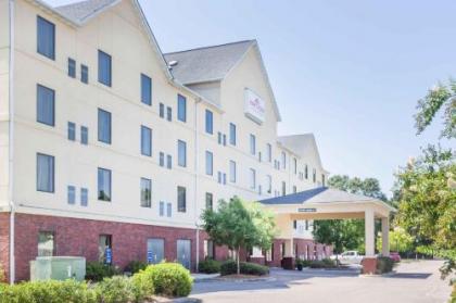 West Ashley Suites - image 2