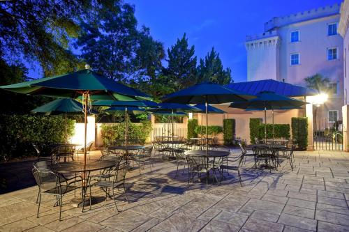 Embassy Suites Charleston - Historic District - image 4