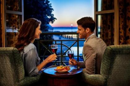 Harbourview Inn - image 2