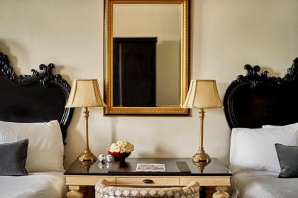 French Quarter Inn - image 17