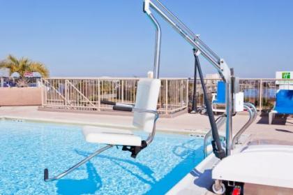 Holiday Inn Charleston-Riverview an IHG Hotel - image 4