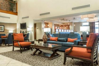 Comfort Suites Charleston West Ashley - image 2