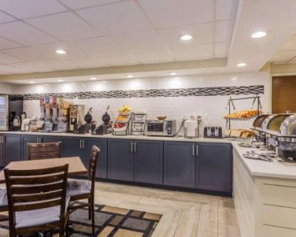 Quality Inn Mt. Pleasant – Charleston - image 3