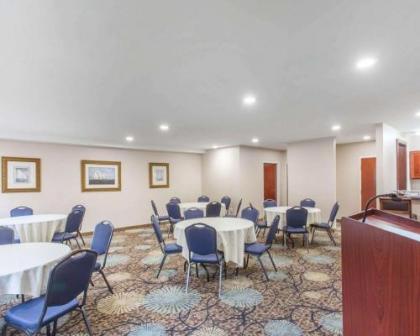 Comfort Inn & Suites Patriots Point - image 5