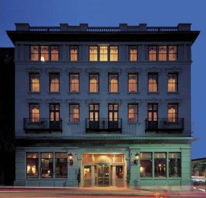 Market Pavilion Hotel - image 3