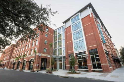 Homewood Suites By Hilton Charleston Historic District - main image