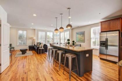 Contemporary Home in Perfect Location   207 B St Philip Street Charleston South Carolina