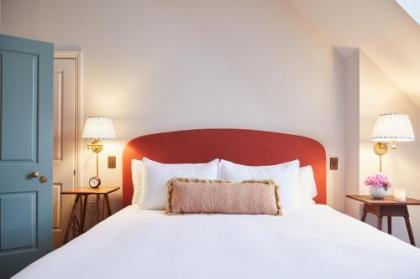 Post House Inn - image 4