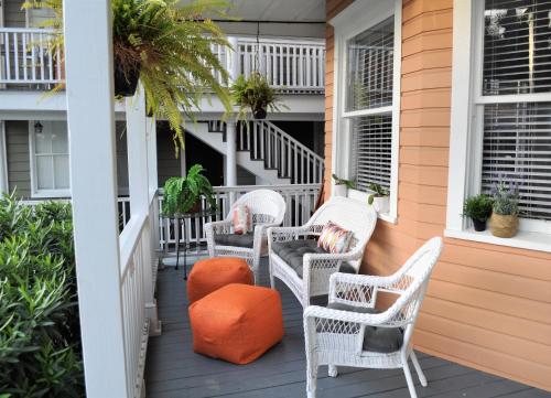 Gray House 174B-1 - main image