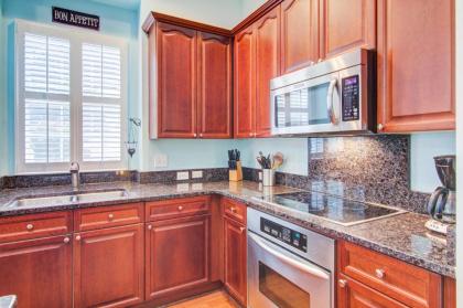 1046 Blakeway - image 10