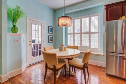 1046 Blakeway - image 13