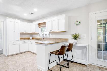 1168 Wyndham Rd - image 18